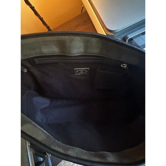 RARE BALLY GREEN W/ STRIPE TOTE W/LEATHER & SILVER HARDWARE/ CLOCHETTE - Picture 7 of 14